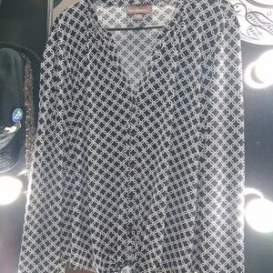 Dana Buchman Black and White Geometric Button-Front Blouse